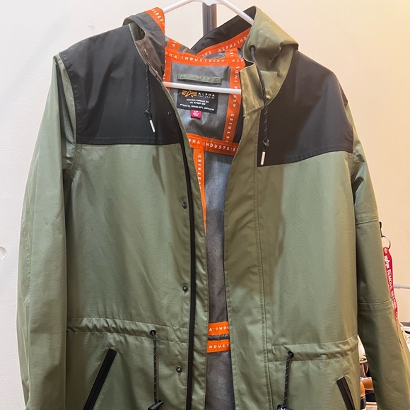 Mens Alpha Industries Sage Green Deluge Ripstop Fishtail Jacket - S - Picture 3 of 9